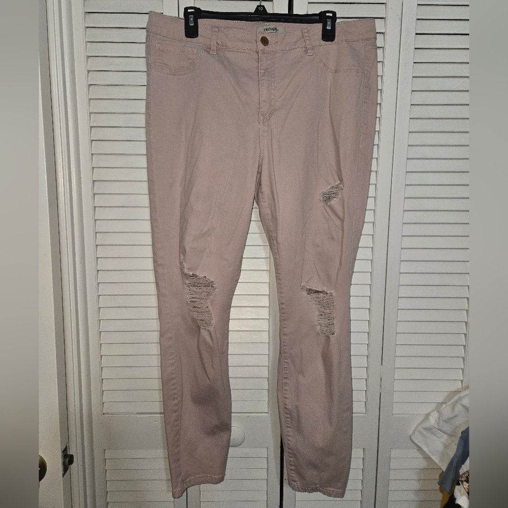 Refuge Women's 18 Distressed Pink Jeans